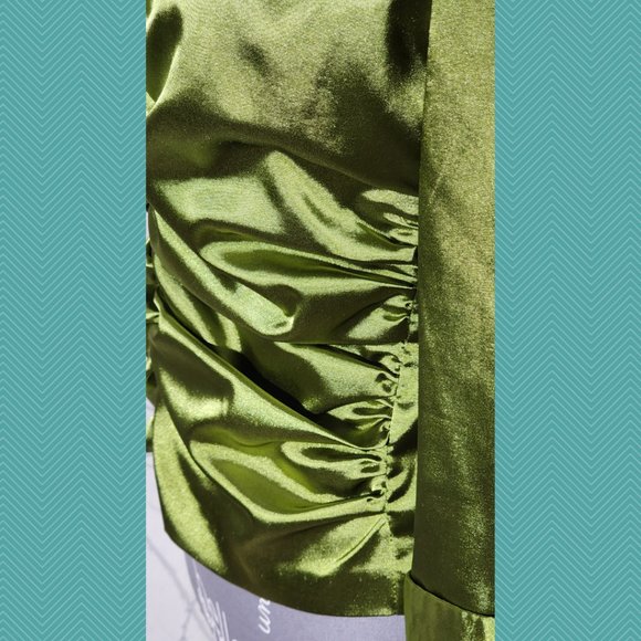 JS Boutique Metallic Chartreuse Green Ruched Front Cropped Blouse - Picture 3 of 5